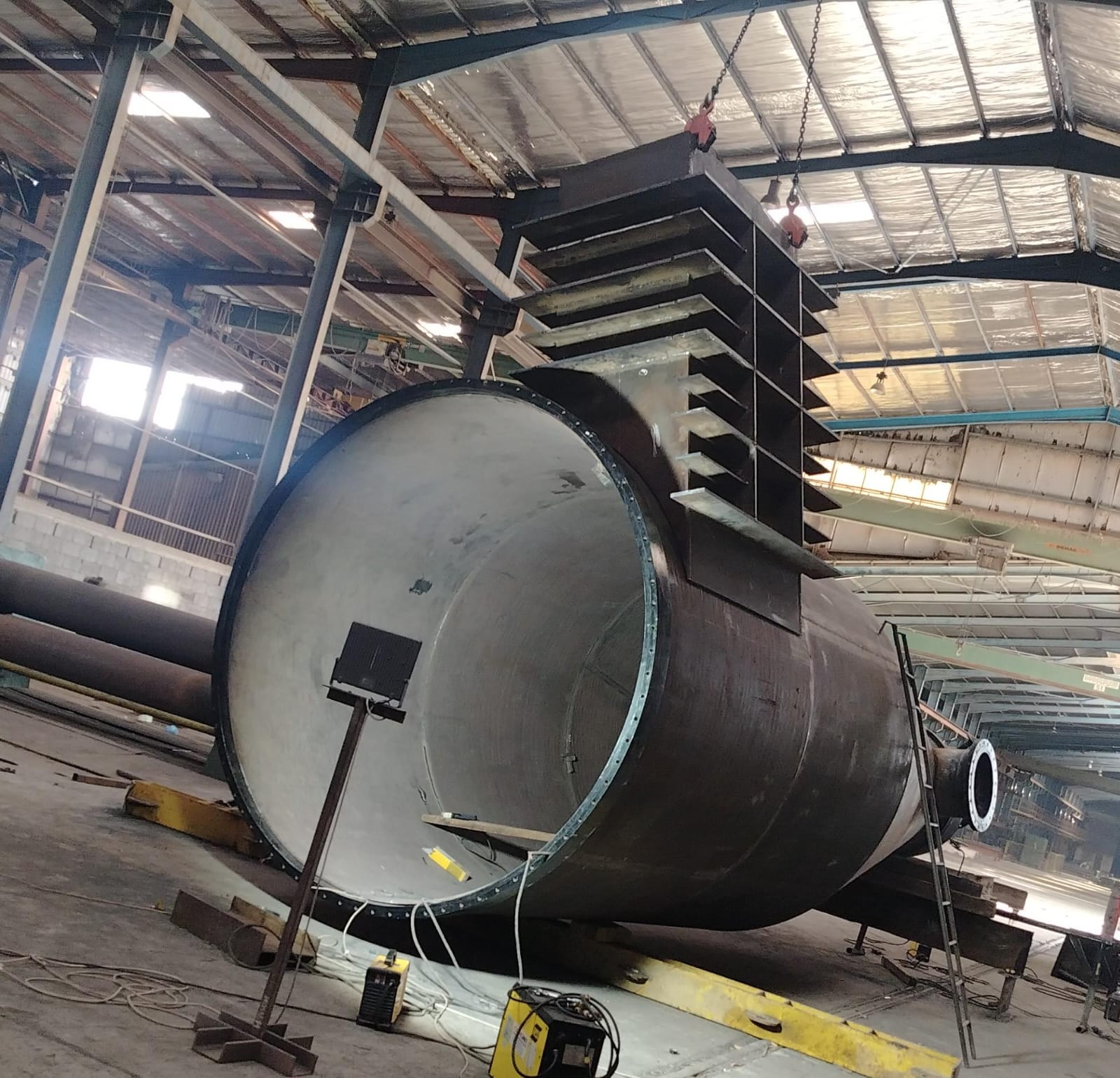 Large industrial duct and transition assembly