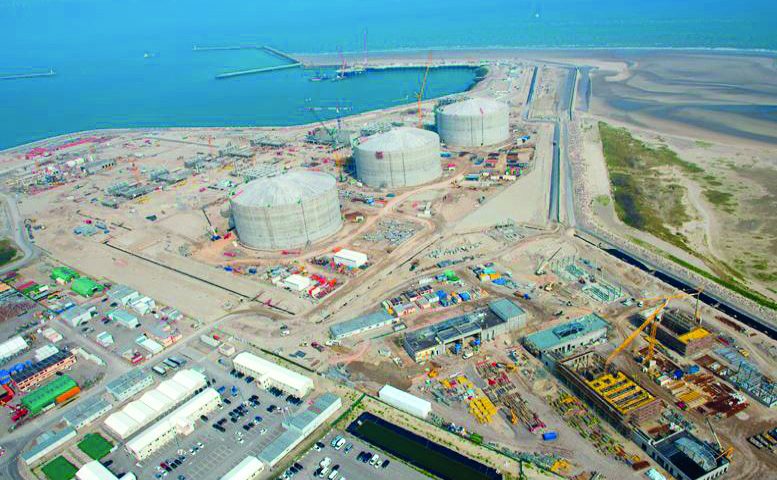 LNG terminal protected by cathodic protection systems